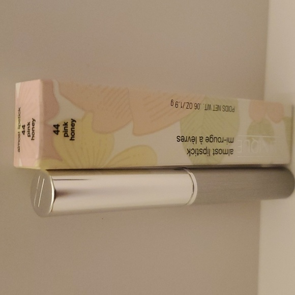 Clinique Almost Lipstick 44 PINK HONEY. 0.06 oz/1.9 g. BNIB, PRICE IS FIRM! - Picture 4 of 4